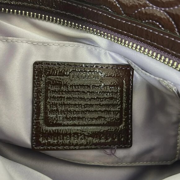 Auth COACH Gramercy Embossed Pouch 42966 Dark Brown Patent Leather - Handbag - Picture 8 of 9